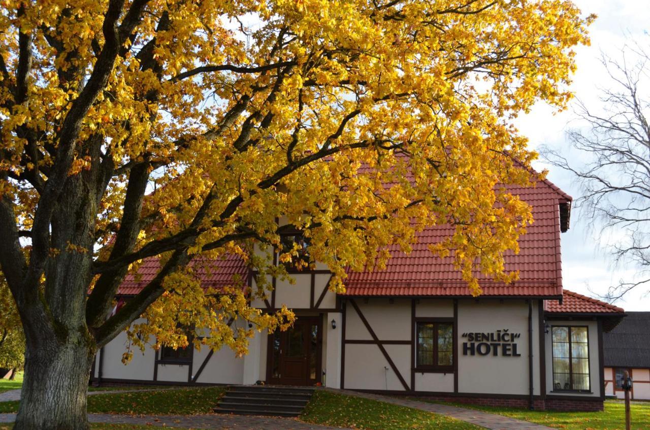 Hotel Senlici Єлгава Екстер'єр фото