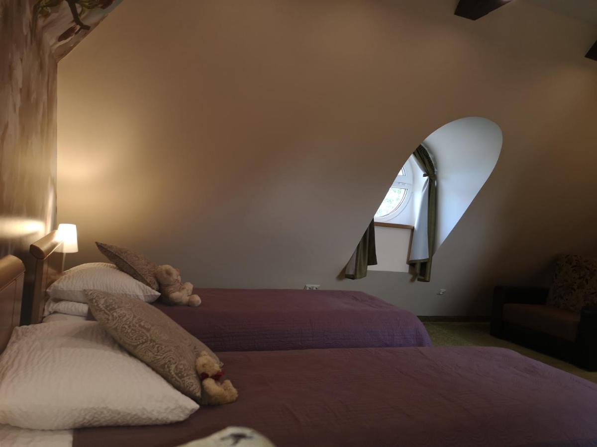 Hotel Senlici Єлгава Екстер'єр фото