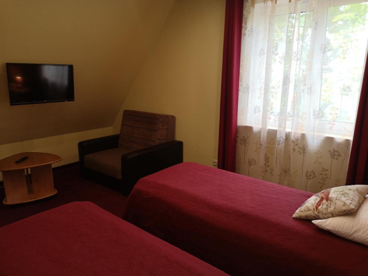 Hotel Senlici Єлгава Екстер'єр фото