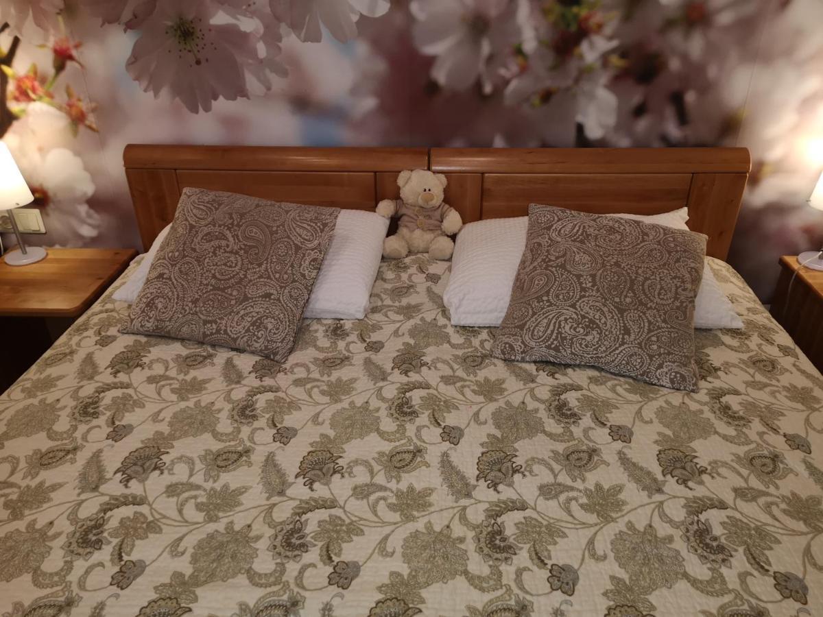 Hotel Senlici Єлгава Екстер'єр фото