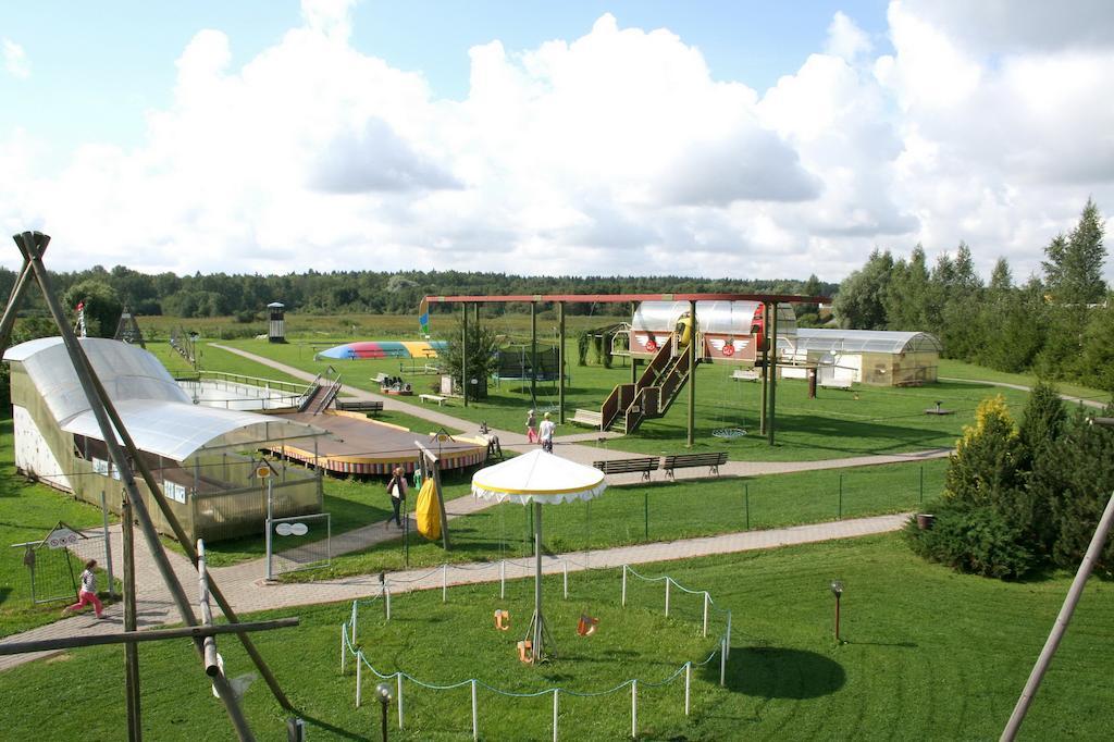Hotel Senlici Єлгава Екстер'єр фото